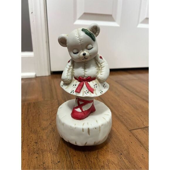 Vintage twirling bear ballerina music box - Picture 1 of 9
